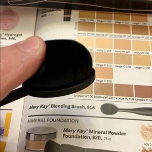 Mary Kay Blending Brush